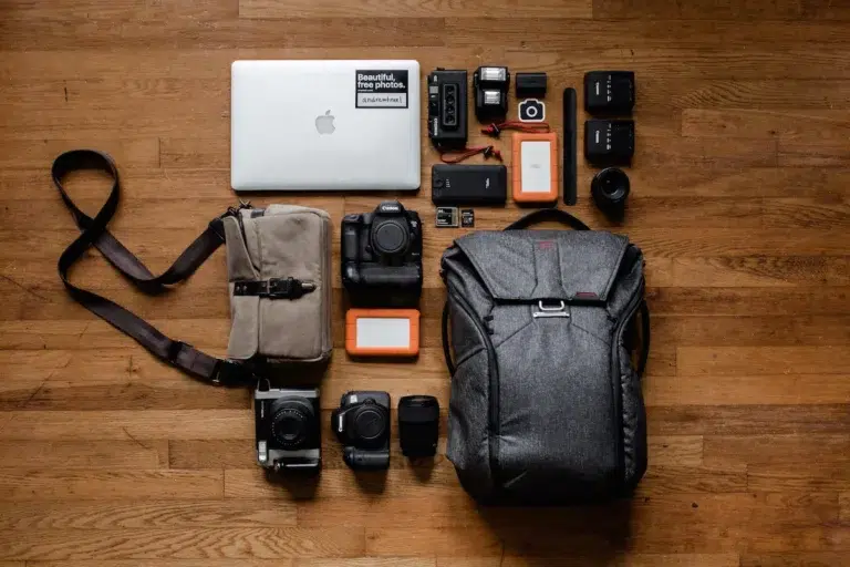 The Ultimate Digital Nomad Packing List for 2024