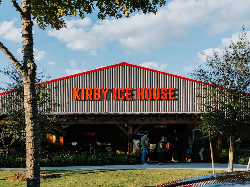 New Kirby Ice House in The Woodlands boasts the longest bar in Texas