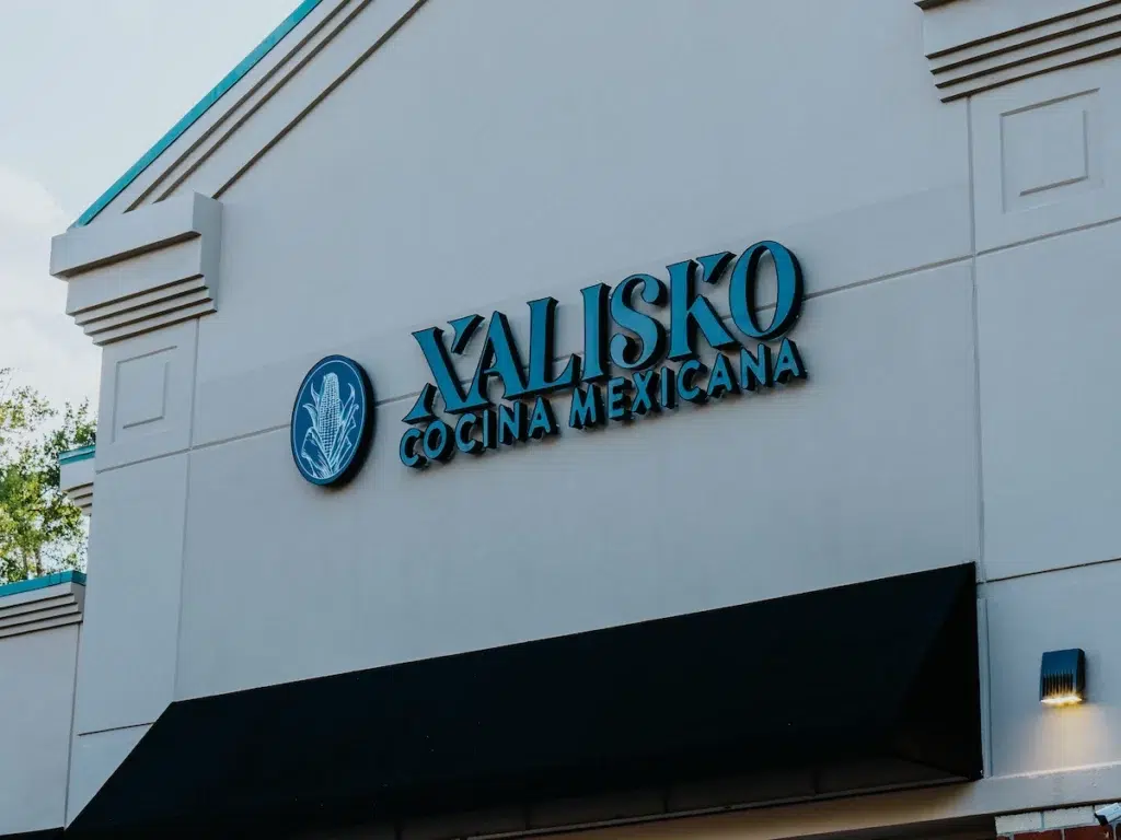 The building sign for Xalisko Cocina Mexicana in The Woodlands Texas